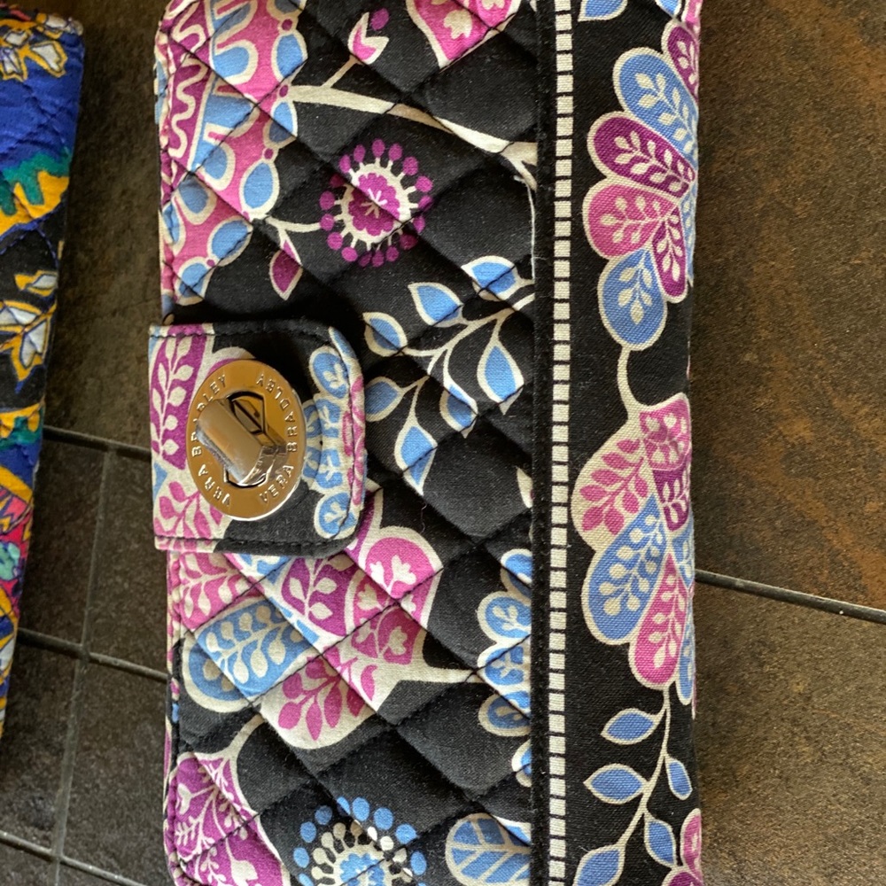 Vera Bradley Audrey turn lock wallet